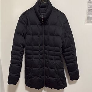 Searle Womens’ Black Quilted Down Coat. Size 12.